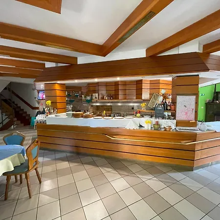 Na Vrchu Baba S.r.o. Hotel Pezinok