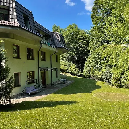 Hotel Na Vrchu Baba S.r.o. Pezinok